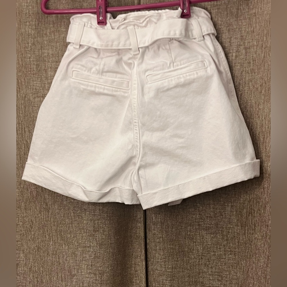 Zara White High-Waisted Women's Shorts - Picture 8 of 10